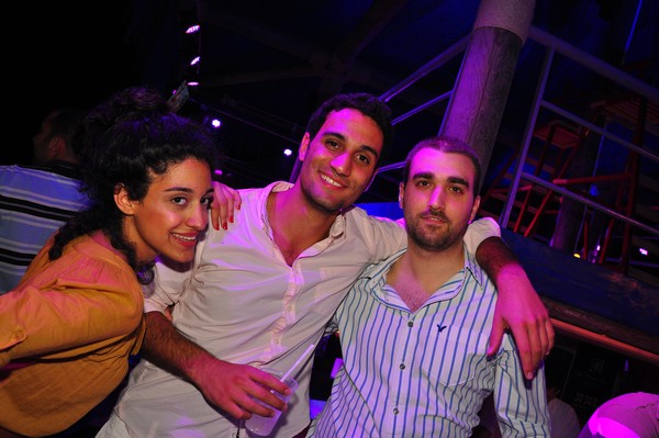 Night Beach Party @ Edde Sands